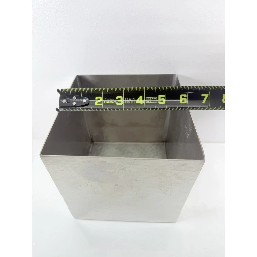 vintage Wendell August‎ Forge hammered aluminum box Hand Crafted.